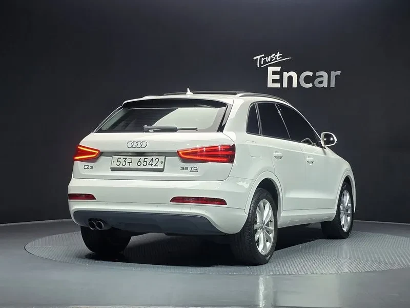 Audi Q3 2.0 TDI Quattro, снимка 3 - Автомобили и джипове - 55128633