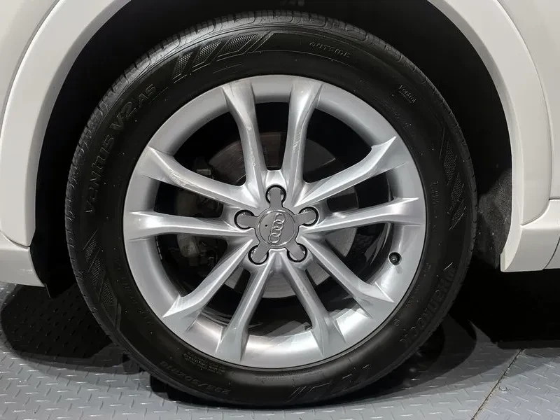 Audi Q3 2.0 TDI Quattro, снимка 5 - Автомобили и джипове - 55128633