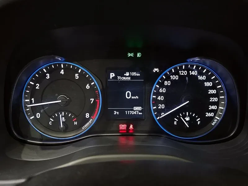 Hyundai Kona 1.6 TURBO 2WD PREMIUM, снимка 8 - Автомобили и джипове - 55299316
