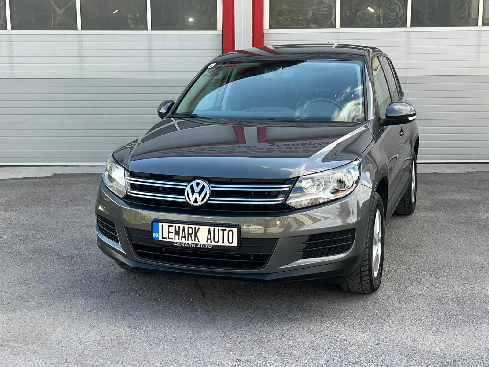 VW Tiguan 2.0TDI HIGHLINE 4MOTION NAVI KAMERA EVRO 5B ЛИЗИНГ - изображение 4