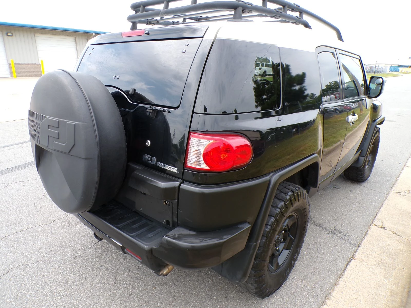 Toyota Fj cruiser КРАЙНА ЦЕНА ДО СОФИЯ - изображение 6