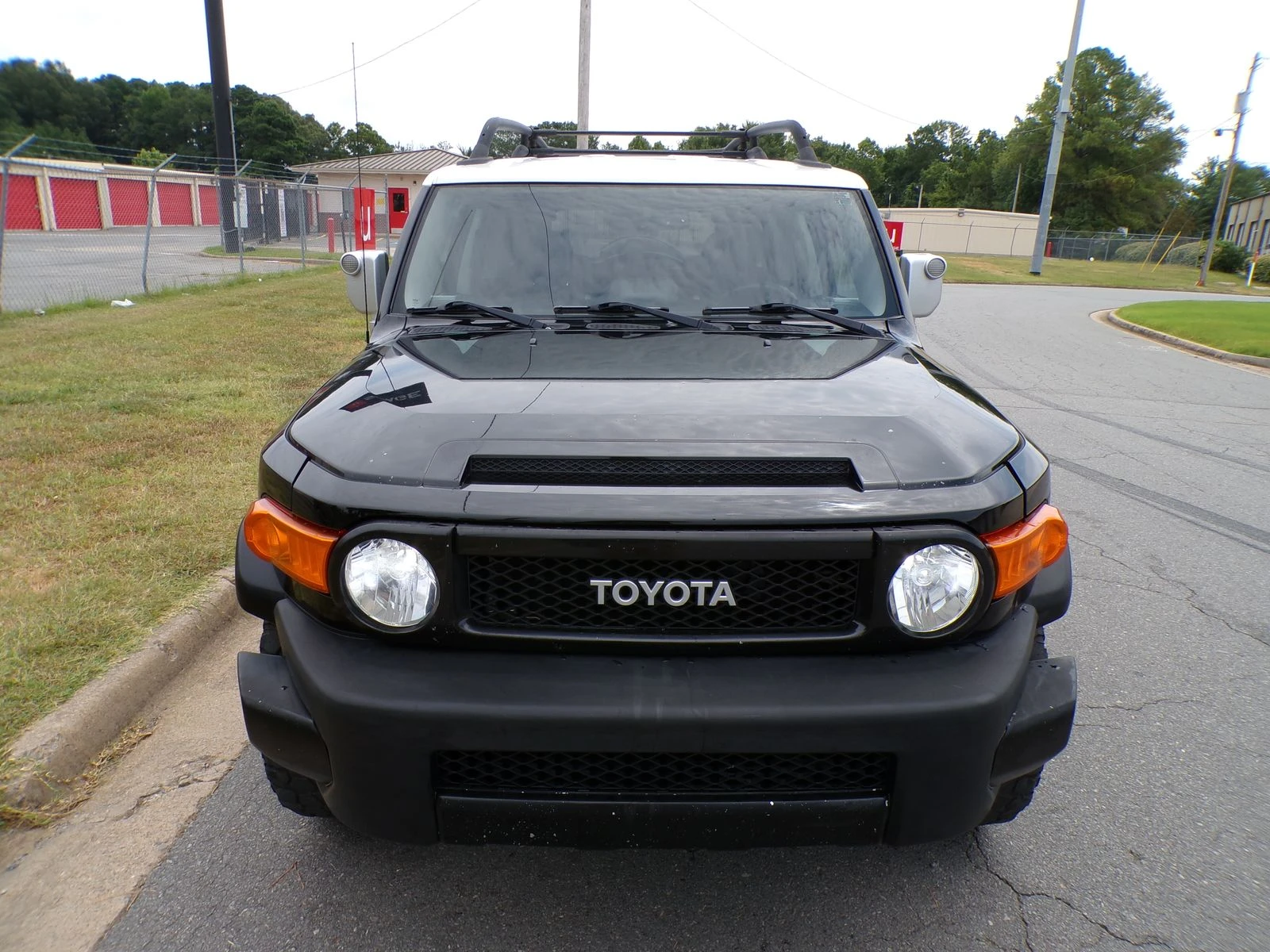 Toyota Fj cruiser КРАЙНА ЦЕНА ДО СОФИЯ - изображение 2
