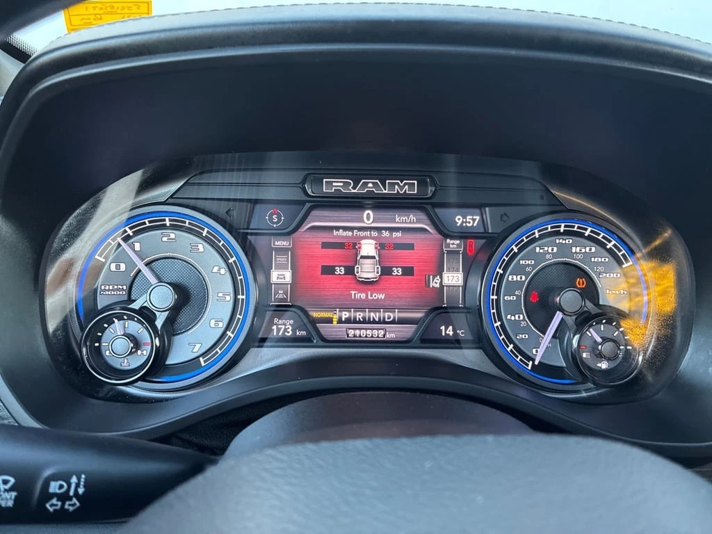 Dodge RAM 1500 2022 LIMITED 5.7 * БЕЗ ПЪРВОНАЧАЛНА ВНОСКА*  - изображение 8