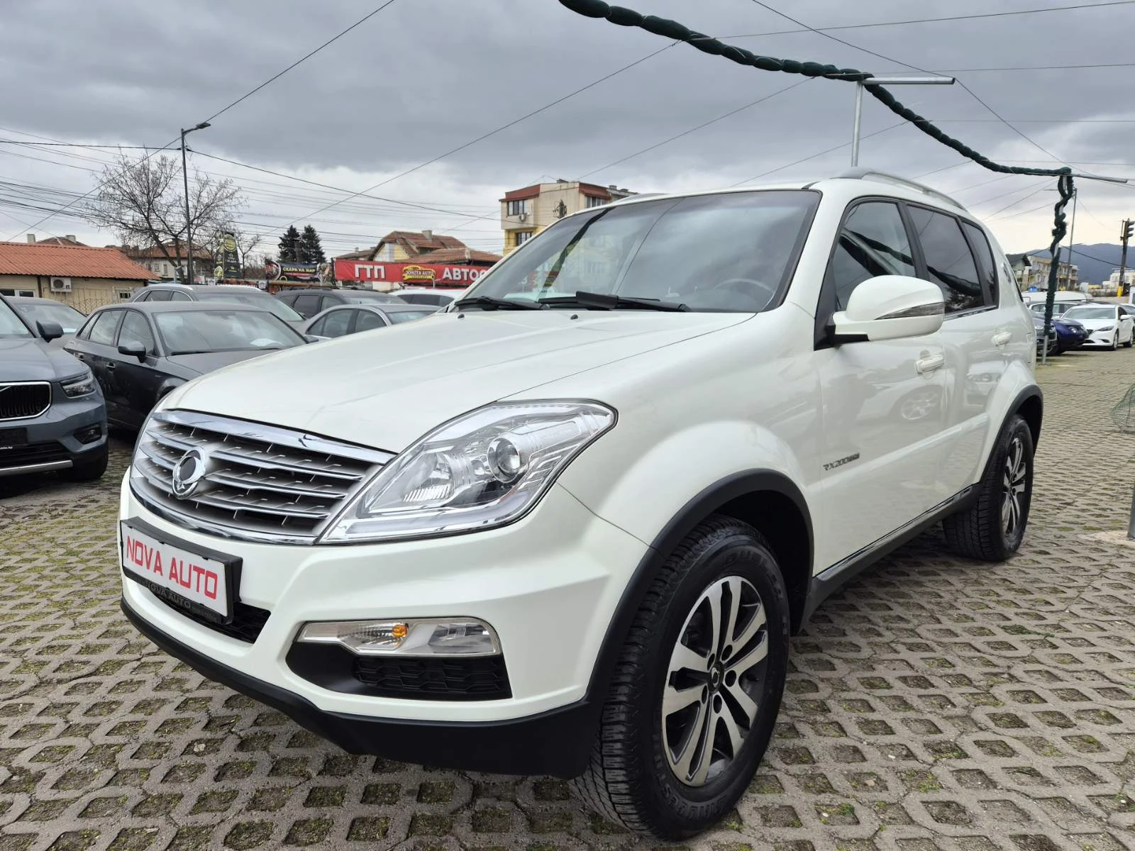 SsangYong Rexton 2.0D-155кс-131.000км-FACE LIFT-4X4-AUTOMATIC-7МЕСТ | Auto.bg — изображение 1