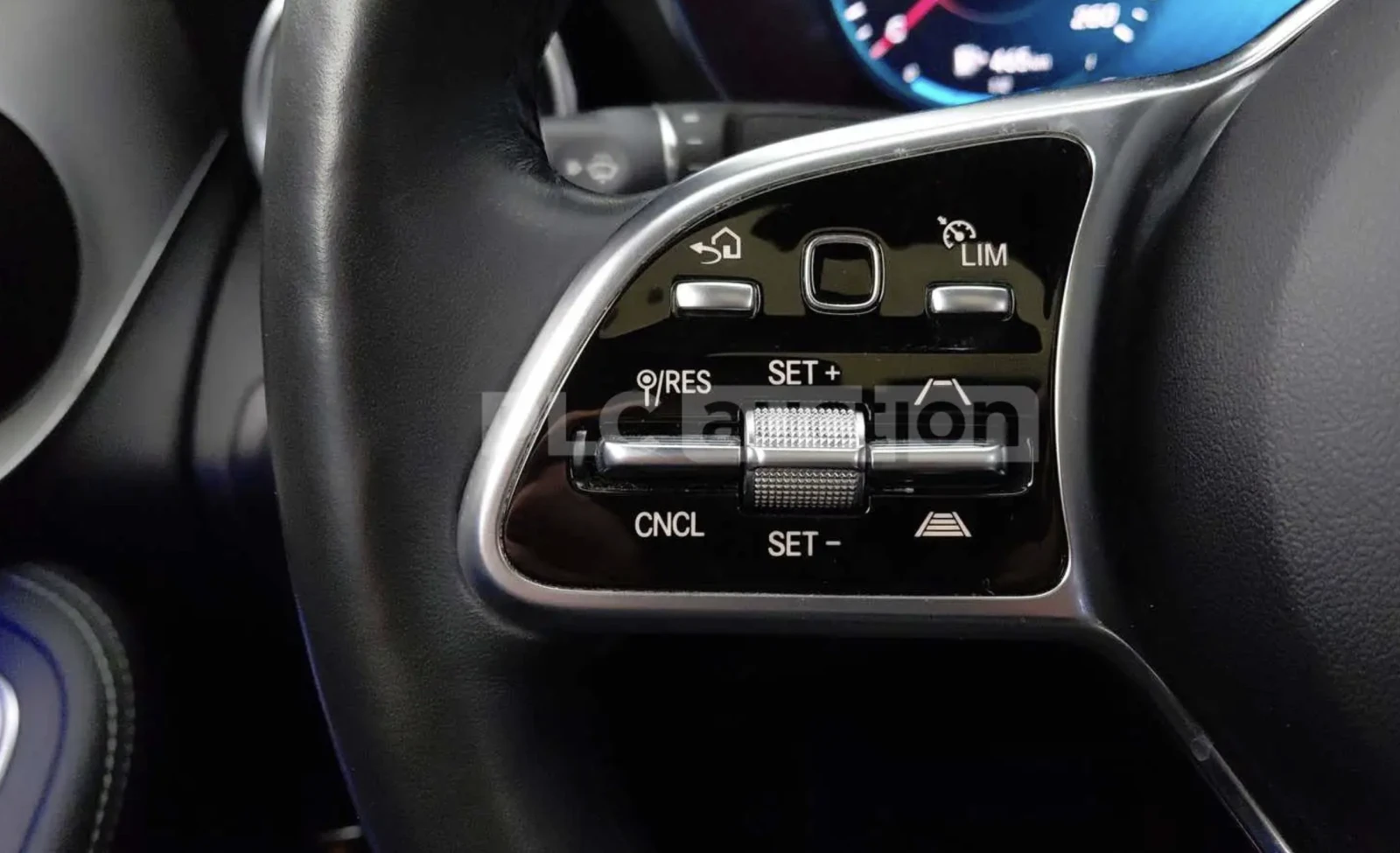 Mercedes-Benz GLC 220 Amg line/360 КАМЕРИ/ 4 MATIC/, снимка 13 - Автомобили и джипове - 54123549