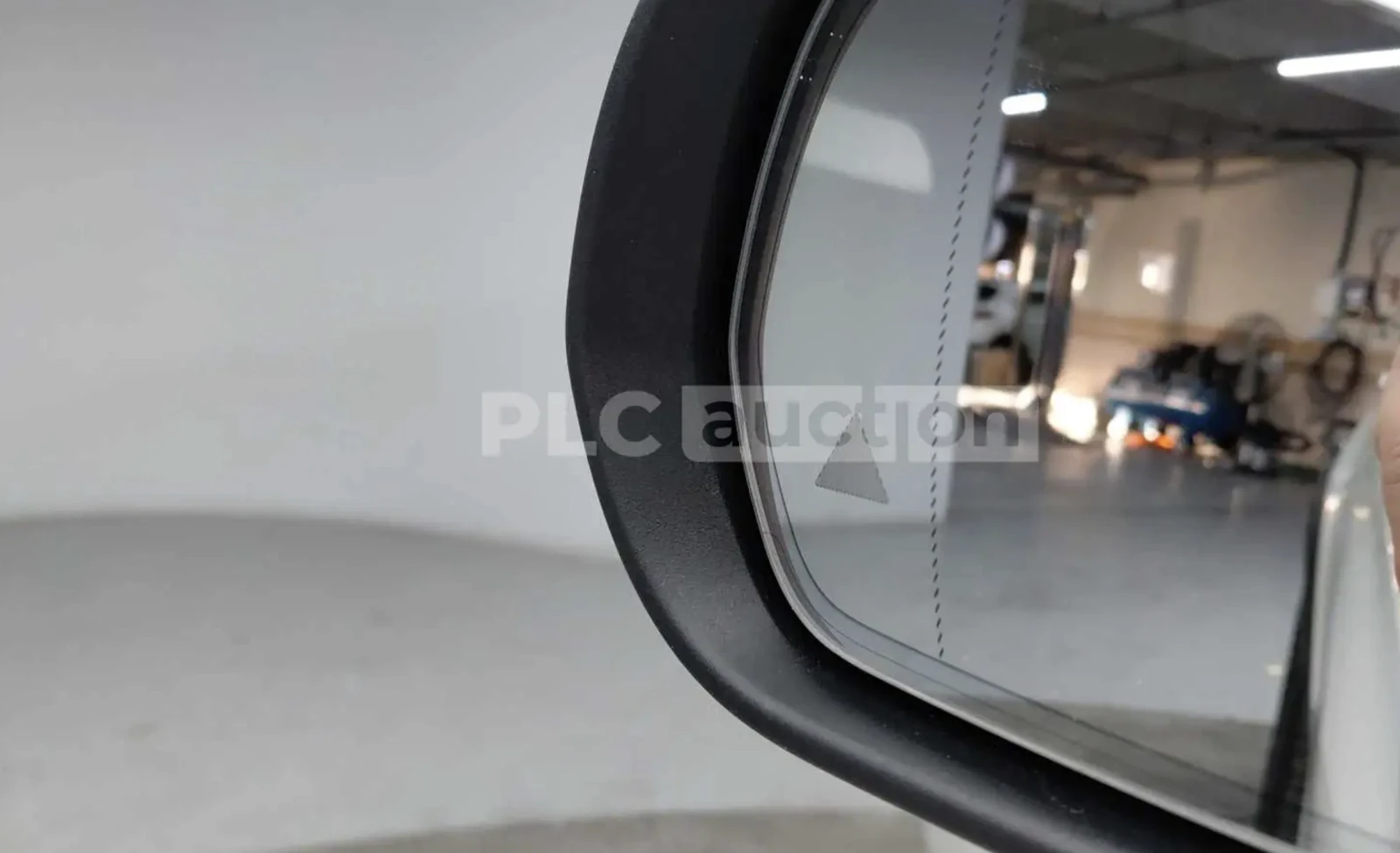 Mercedes-Benz GLC 220 Amg line/360 КАМЕРИ/ 4 MATIC/, снимка 14 - Автомобили и джипове - 54123549