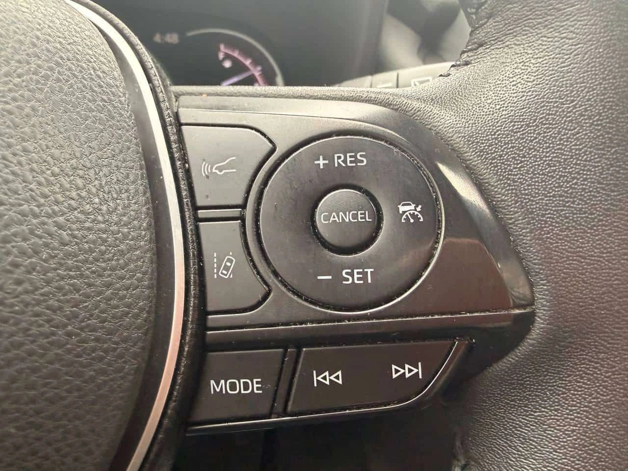 Toyota Rav4 * XLE AWD * 2 КЛЮЧА * ПОДГРЕВ * КАМЕРА, снимка 16 - Автомобили и джипове - 54150382