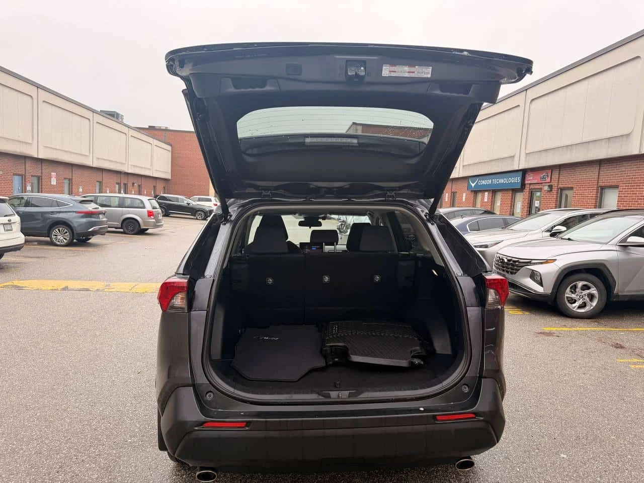 Toyota Rav4 * XLE AWD * 2 КЛЮЧА * ПОДГРЕВ * КАМЕРА, снимка 10 - Автомобили и джипове - 54150382