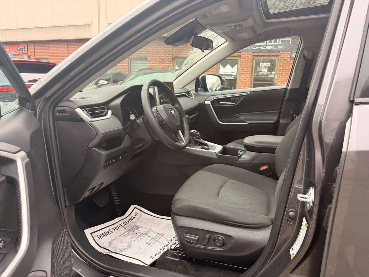 Toyota Rav4 * XLE AWD * 2 КЛЮЧА * ПОДГРЕВ * КАМЕРА, снимка 5 - Автомобили и джипове - 54150382