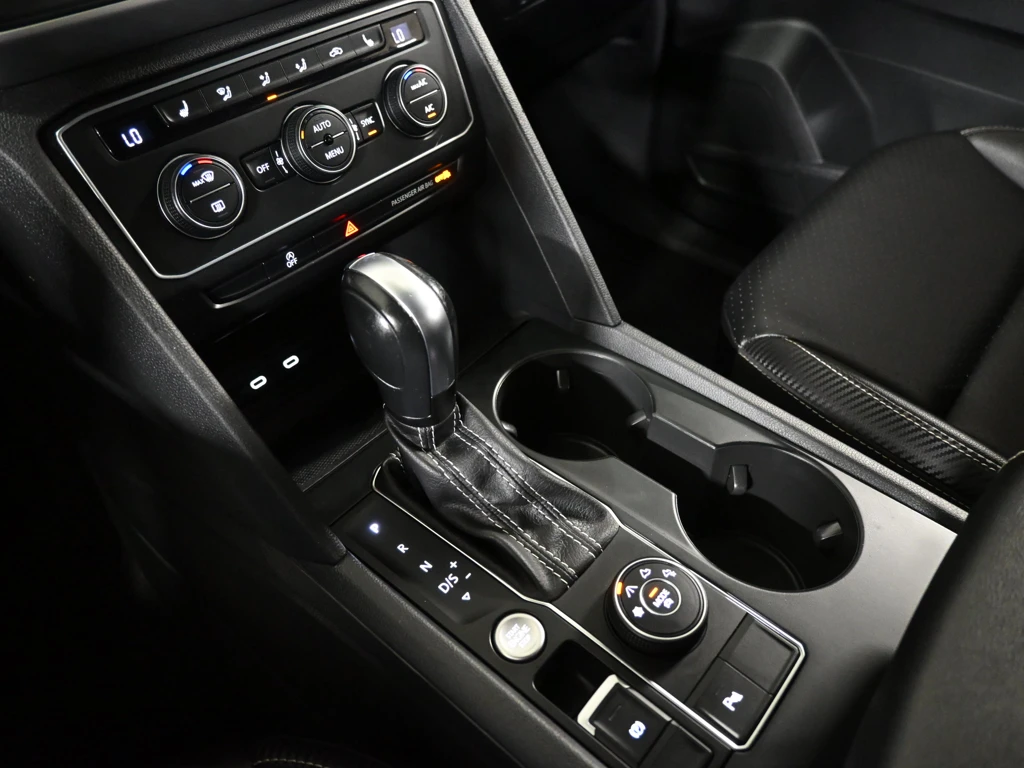 VW Atlas Comfortline КОЖА, ЦЕНА ДО БГ, снимка 16 - Автомобили и джипове - 54990013