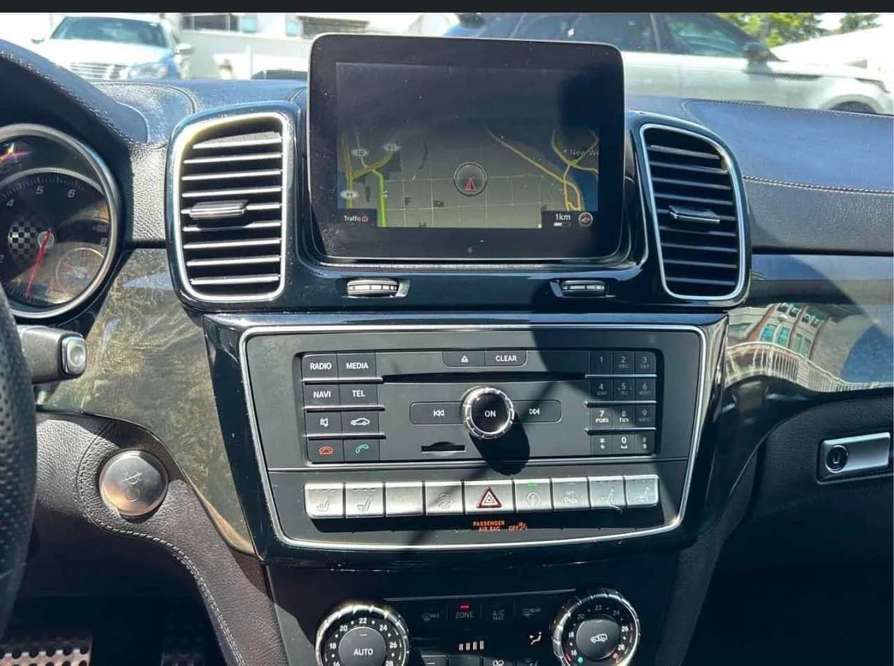 Mercedes-Benz GLE 450 AMG * CARFAX * ЦЕНА ДО БГ, снимка 8 - Автомобили и джипове - 55178865