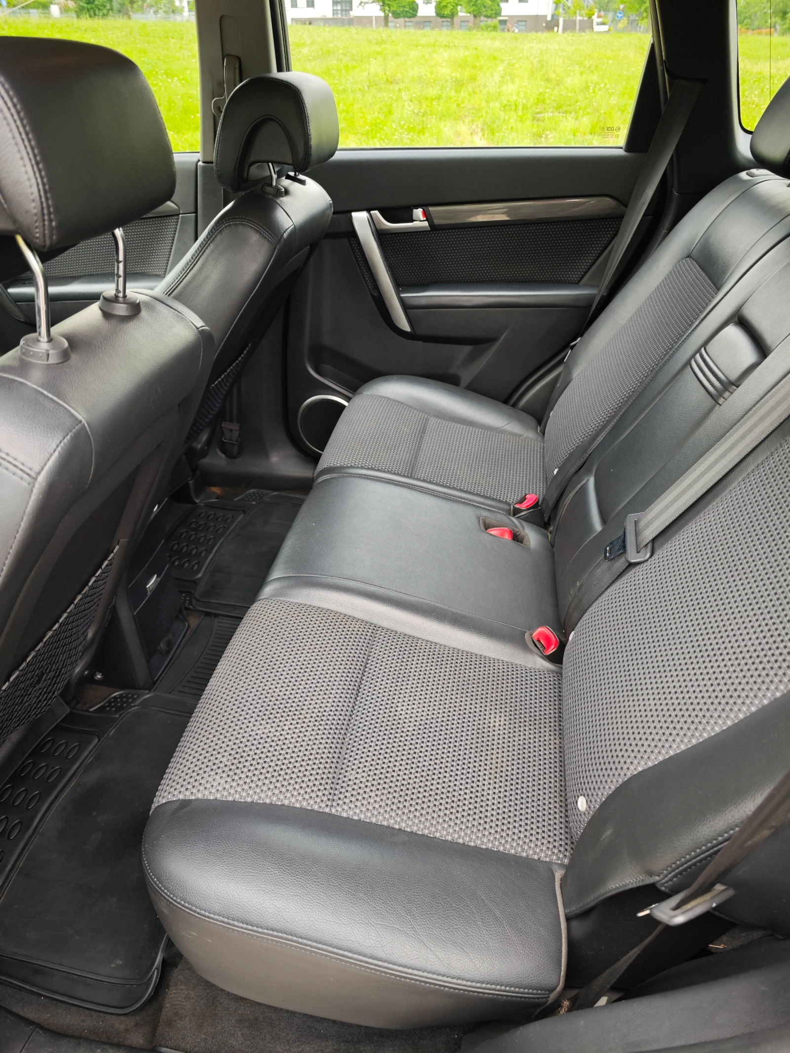 Chevrolet Captiva, снимка 9 - Автомобили и джипове - 55294484