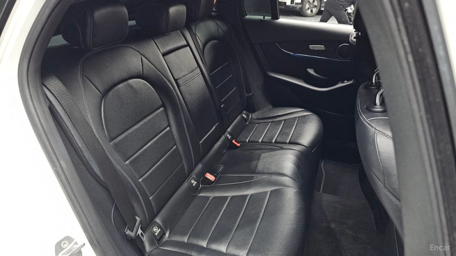 Mercedes-Benz GLC 300 COUPE* 360* DISTRO* PANO, снимка 9 - Автомобили и джипове - 55641058