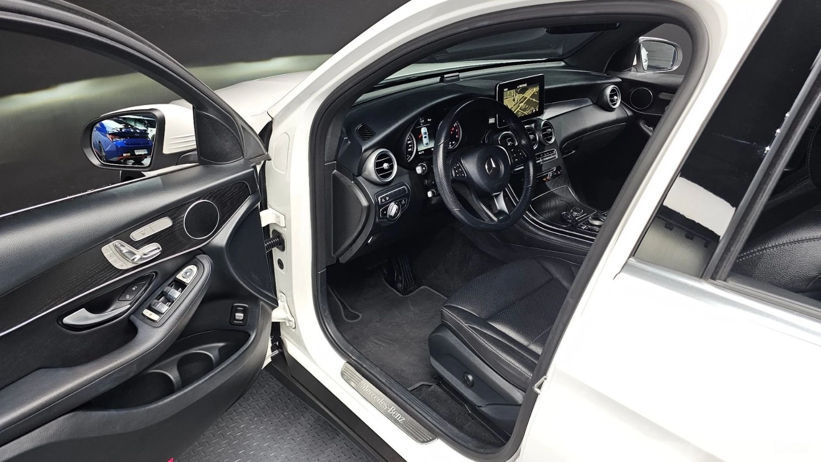Mercedes-Benz GLC 300 COUPE* 360* DISTRO* PANO, снимка 7 - Автомобили и джипове - 55641058