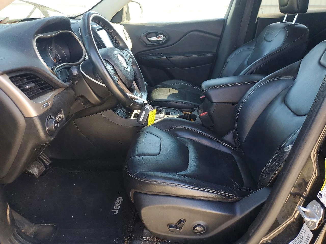 Jeep Cherokee, снимка 7 - Автомобили и джипове - 55755254