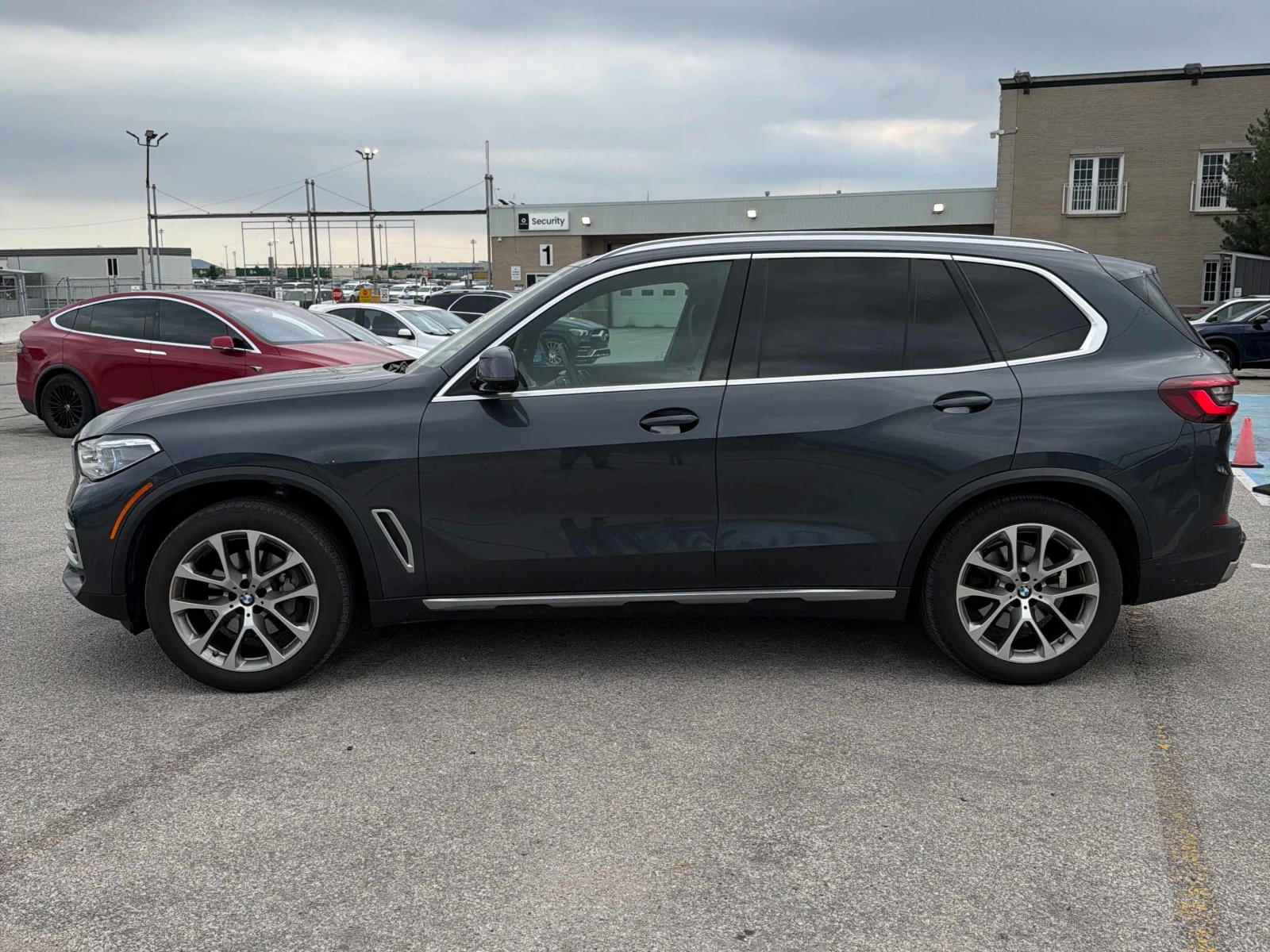 BMW X5 * xDrive40i * CARFAX * ОПЦИЯ ЗА ФИНАНСИРАНЕ , снимка 2 - Автомобили и джипове - 55850081