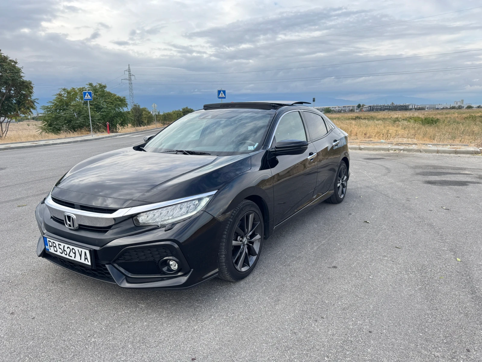 Honda Civic 1.5 vtec prestige , снимка 8 - Автомобили и джипове - 55974348
