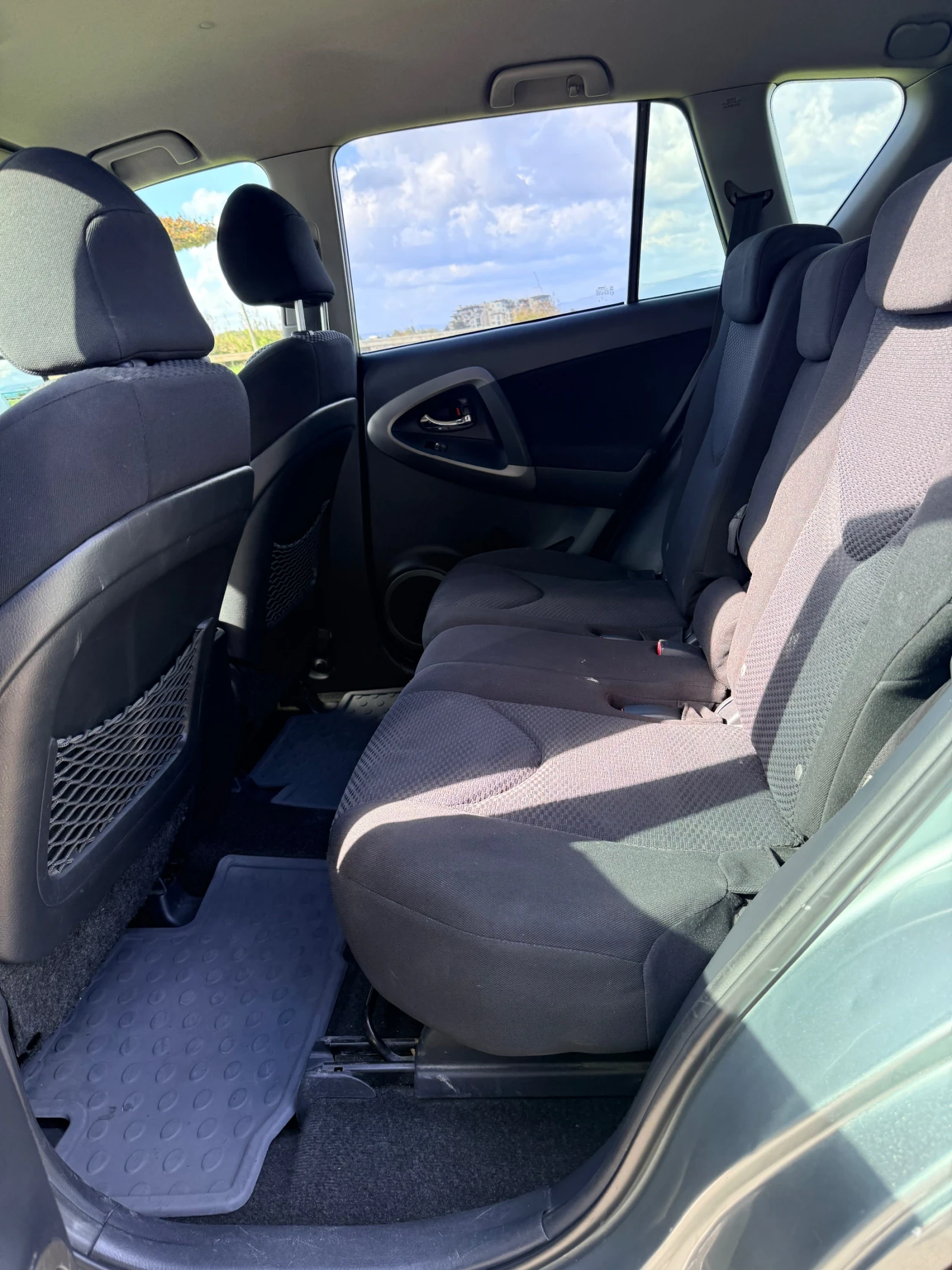Toyota Rav4, снимка 10 - Автомобили и джипове - 56329814