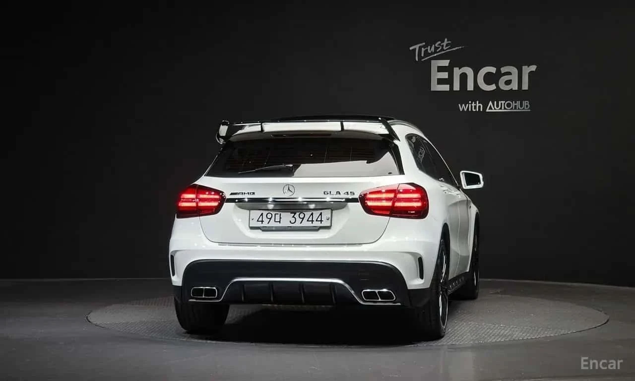 Mercedes-Benz GLA 45 AMG, снимка 4 - Автомобили и джипове - 56685649