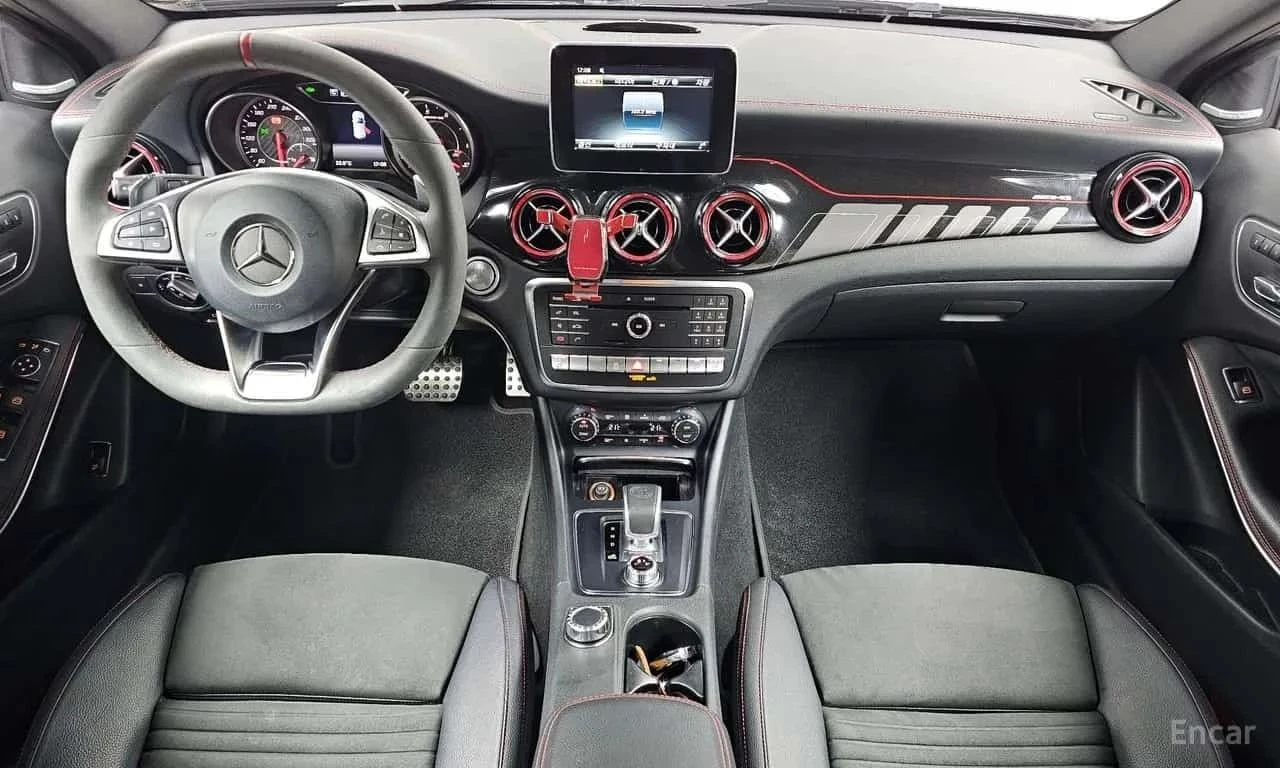 Mercedes-Benz GLA 45 AMG, снимка 7 - Автомобили и джипове - 56685649