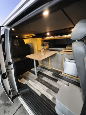 Кемпер VW Transporter t6, снимка 2