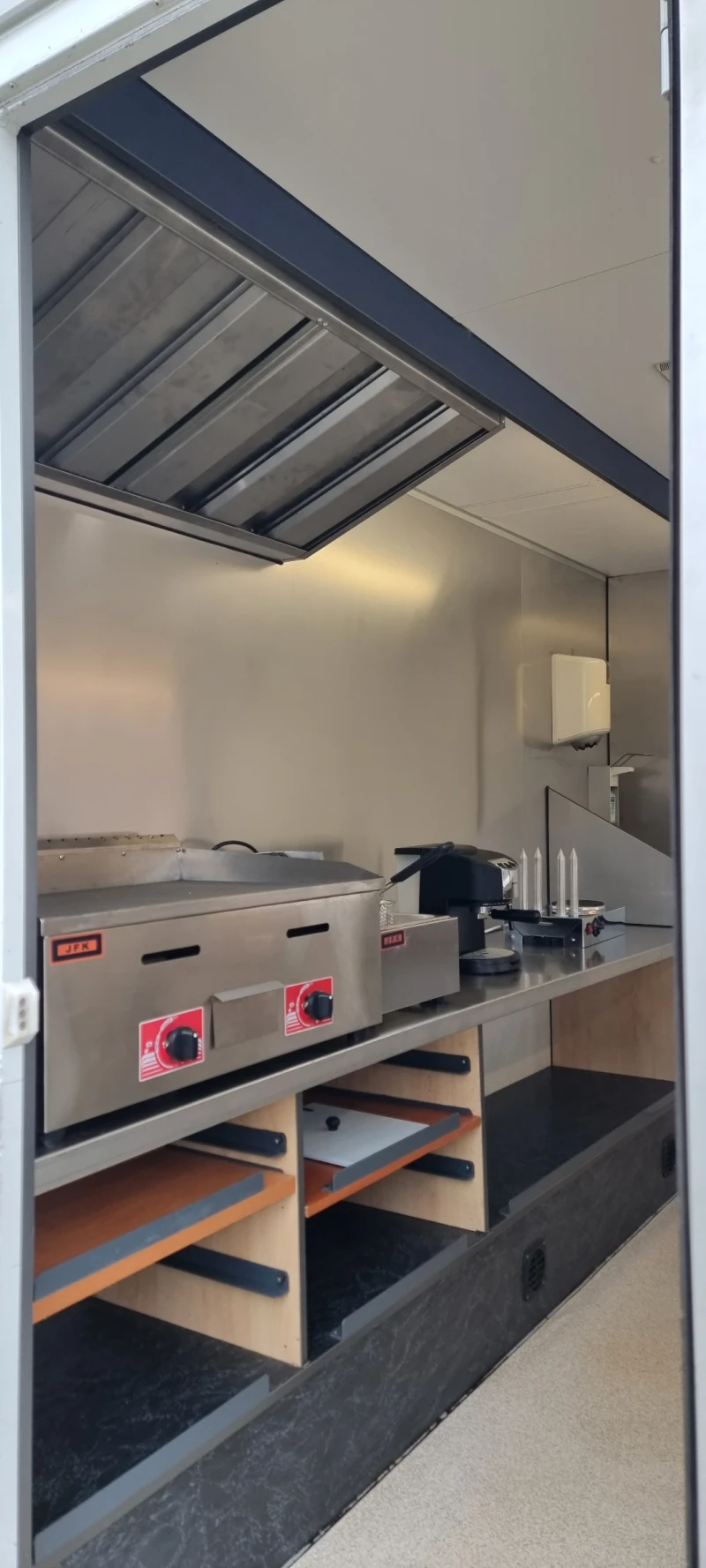 Кемпер Fiat СКАРА-БИРА , снимка 9 - Каравани и кемпери - 52659186