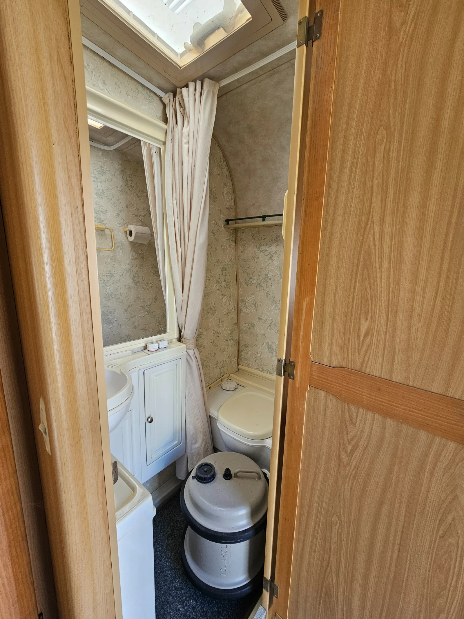 Каравана Eldis Форсет/ Мувър, снимка 7 - Каравани и кемпери - 53846355