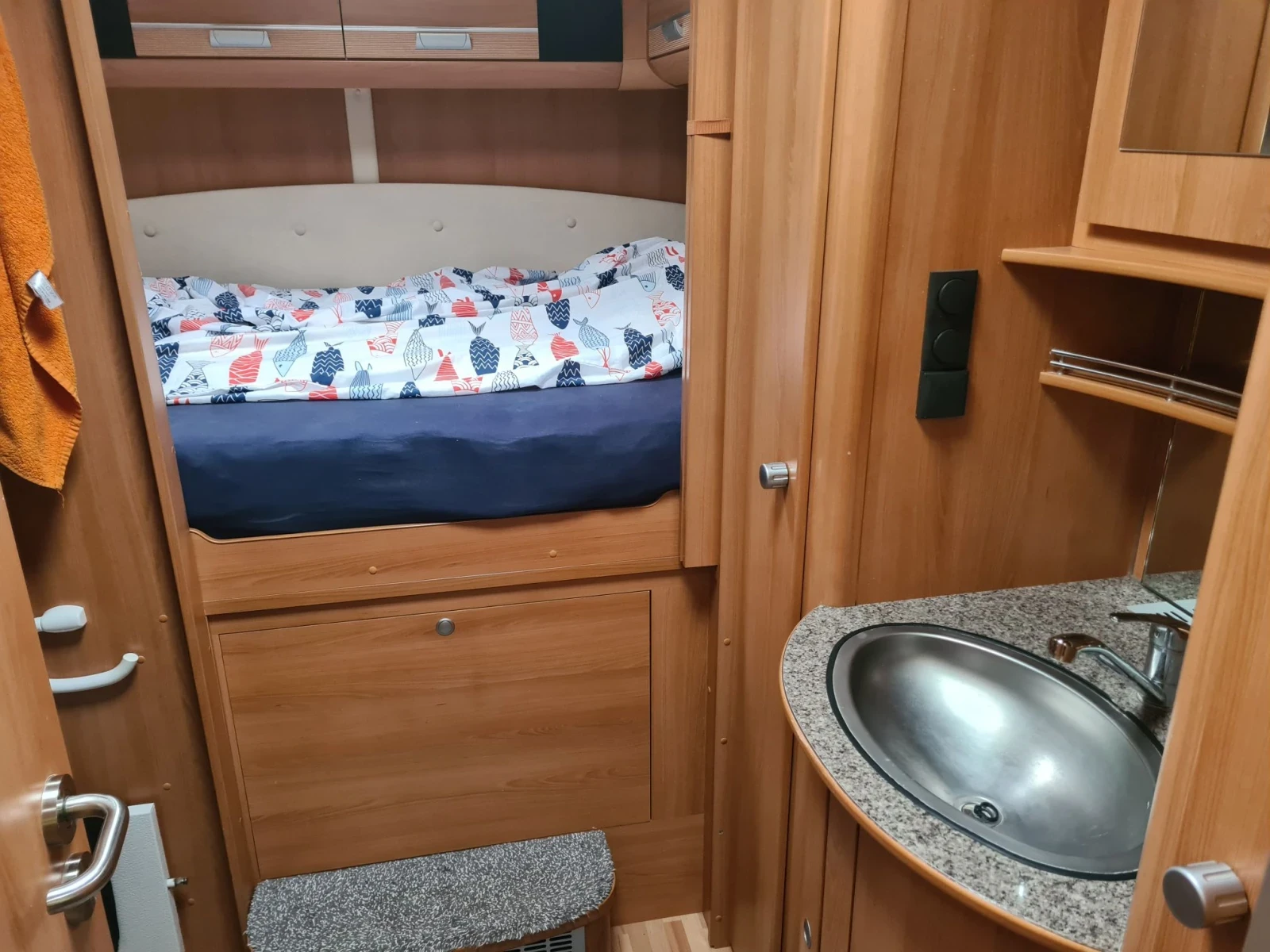 Кемпер Dethleffs XXL, снимка 6 - Каравани и кемпери - 56153561