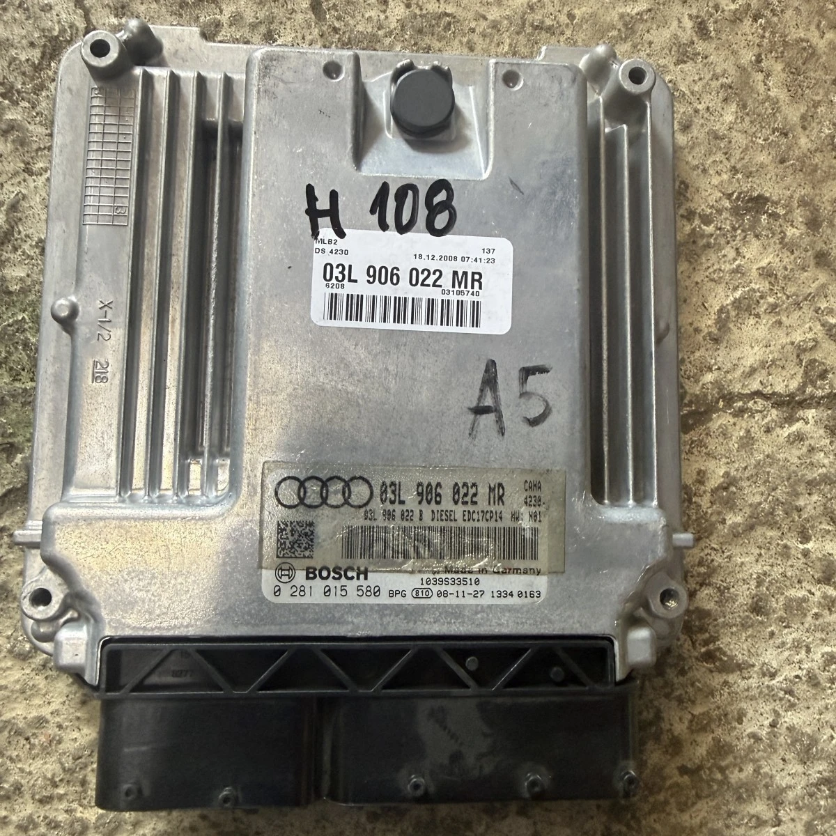 Компютър мотор двигател ECU AUDI A4 A6 A5 Q5 20tdi CaH 03L906022MR ном 108