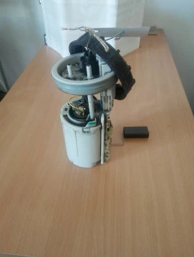 Помпа в резервоар Шкода Румстер 1.9тди