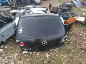 стъкло задно, стъкло заден капак  Мазда 3 2.0 бензин