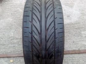 Гуми Летни 235/35R19, снимка 1