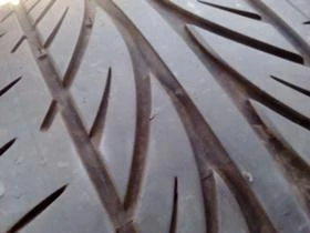 Гуми Летни 235/35R19, снимка 6