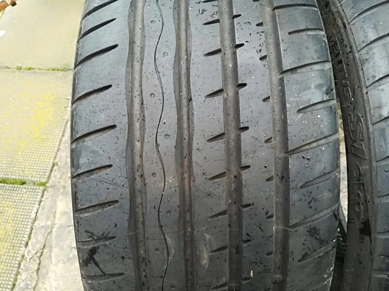 Гуми Летни 225/35R19, снимка 8 - Гуми и джанти - 20889269