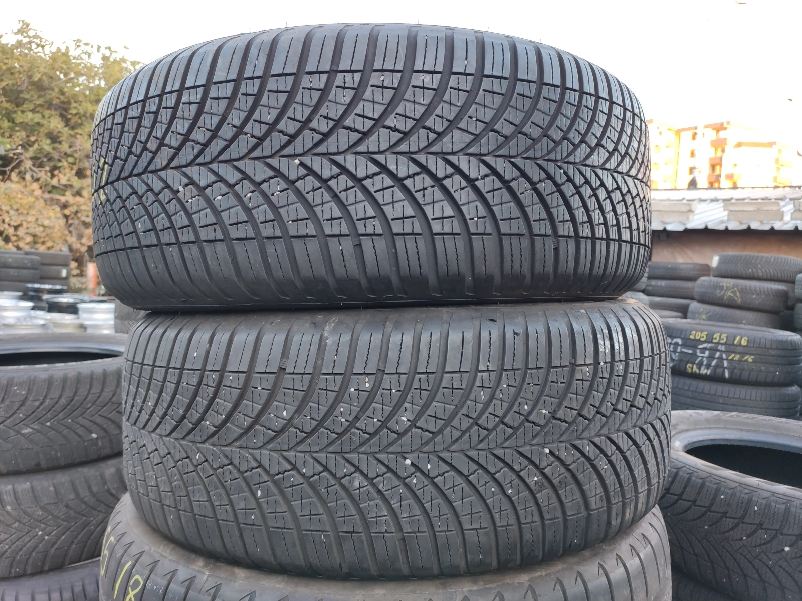  235/55R17 | Mobile.bg   3