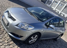 Toyota Auris, снимка 2