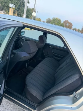 Mercedes-Benz 124 3.0D, снимка 7