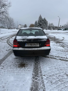 Mercedes-Benz C 220, снимка 10