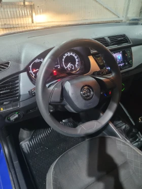 Skoda Fabia Комби  - 15700 лв. / 8027.28 € - 57085804 8