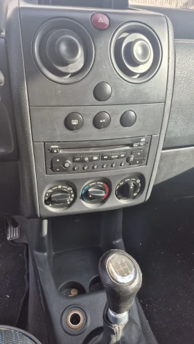 Peugeot Partner - 1300 € / 2542.58 лв. - 52260661 5