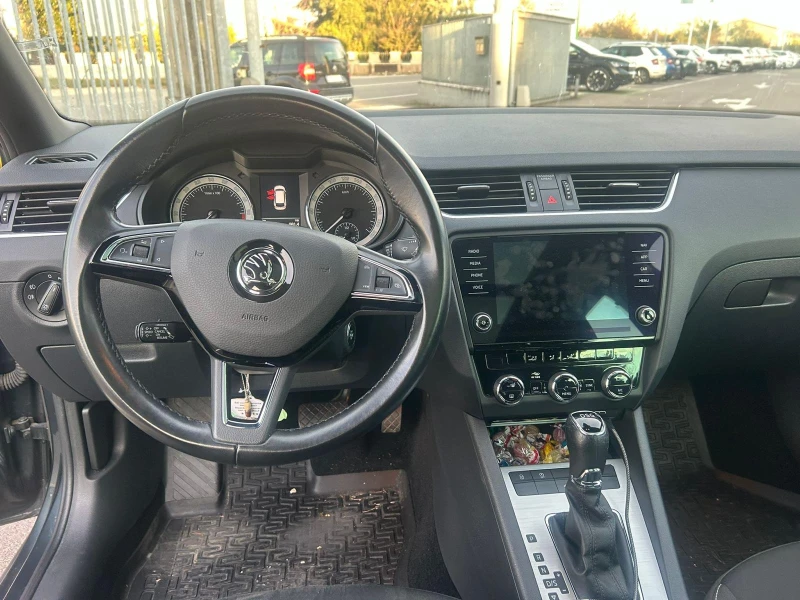 Skoda Octavia 2.0TDI* DSG* , снимка 9 - Автомобили и джипове - 47934678