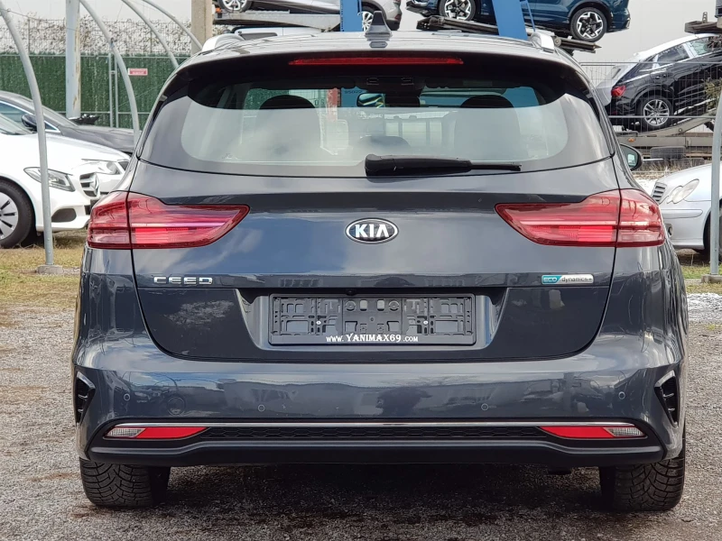 Kia Ceed 1.6 CRDI Mild Hybrid Automatic, снимка 6 - Автомобили и джипове - 48194050