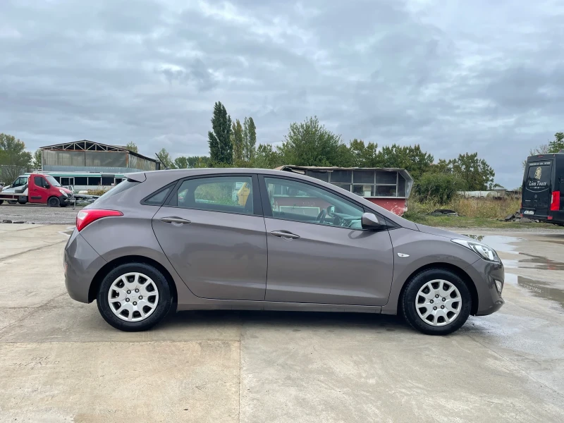 Hyundai I30 1.4 99к.с., снимка 8 - Автомобили и джипове - 48328978