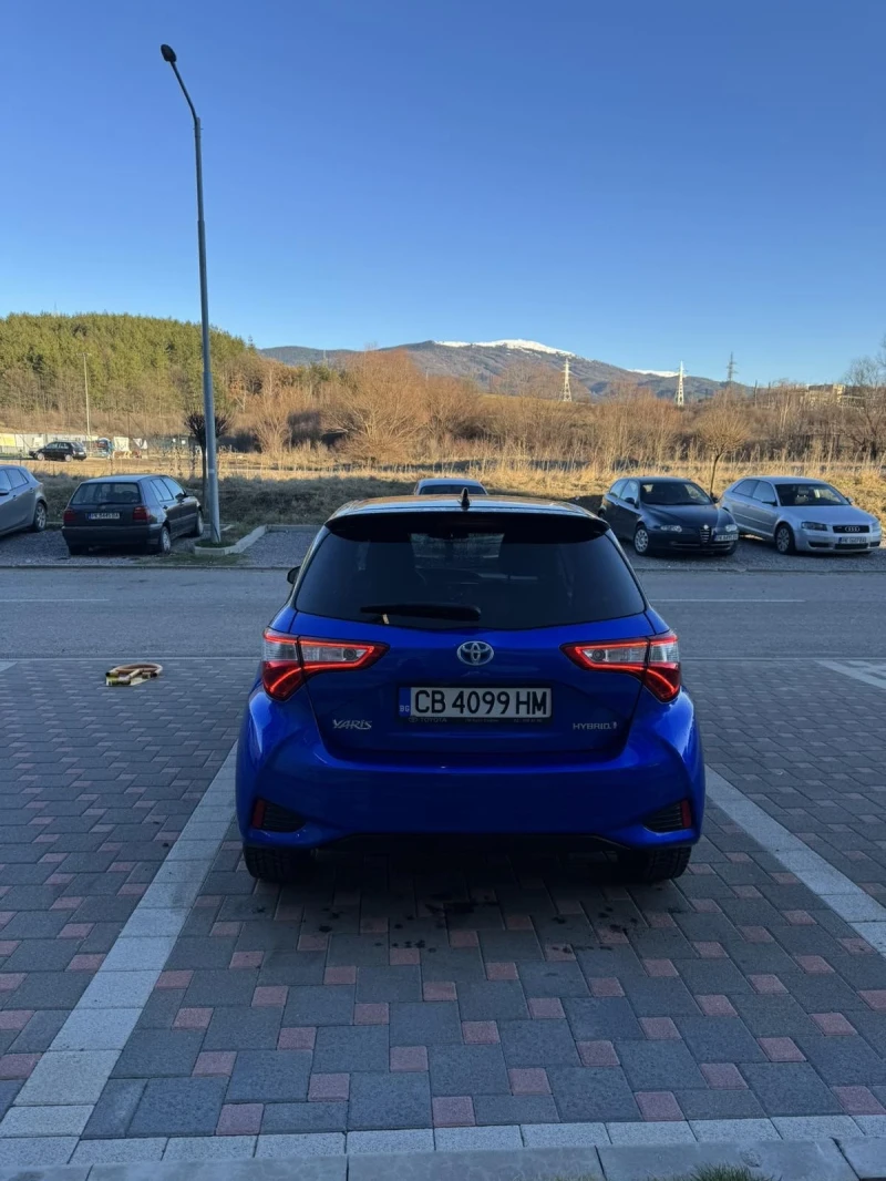 Toyota Yaris  Hybrid ГАРАНЦИОНЕН, снимка 5 - Автомобили и джипове - 48544827