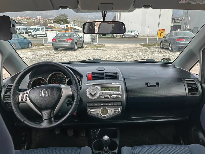 Honda Jazz 1.4/Facelift/Nalichni 10br, снимка 9 - Автомобили и джипове - 49455544