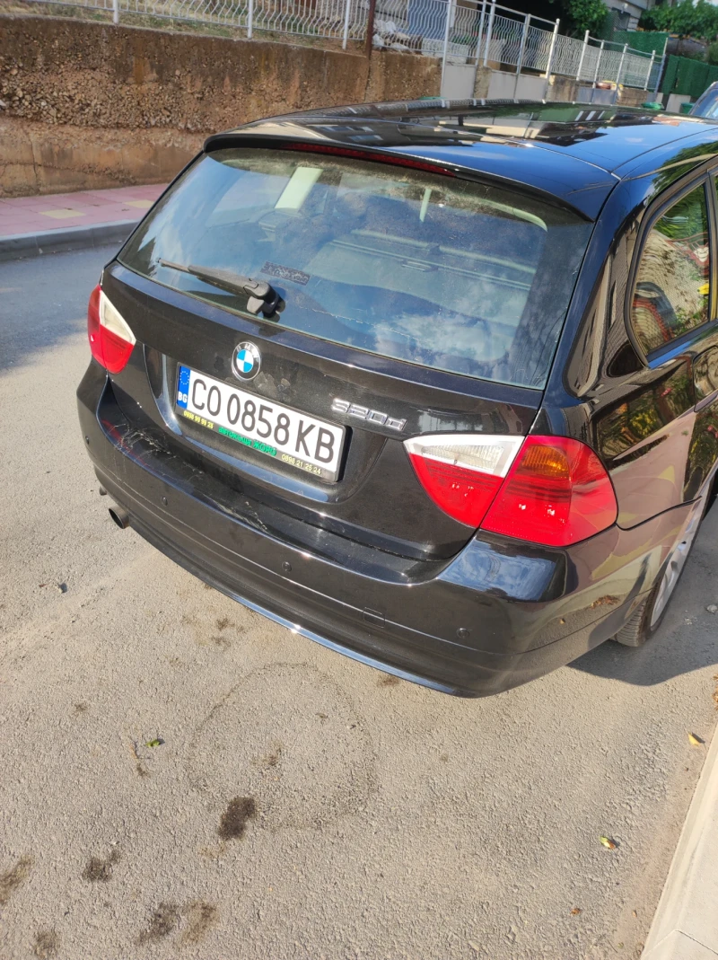 BMW 320, снимка 2 - Автомобили и джипове - 51239211
