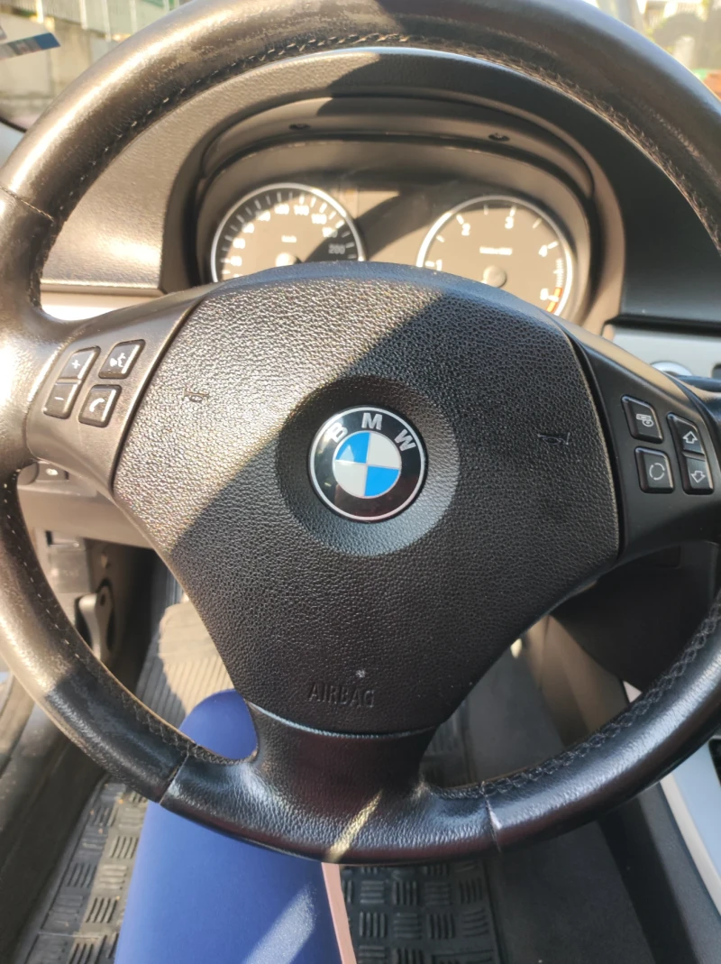 BMW 320, снимка 6 - Автомобили и джипове - 51239211