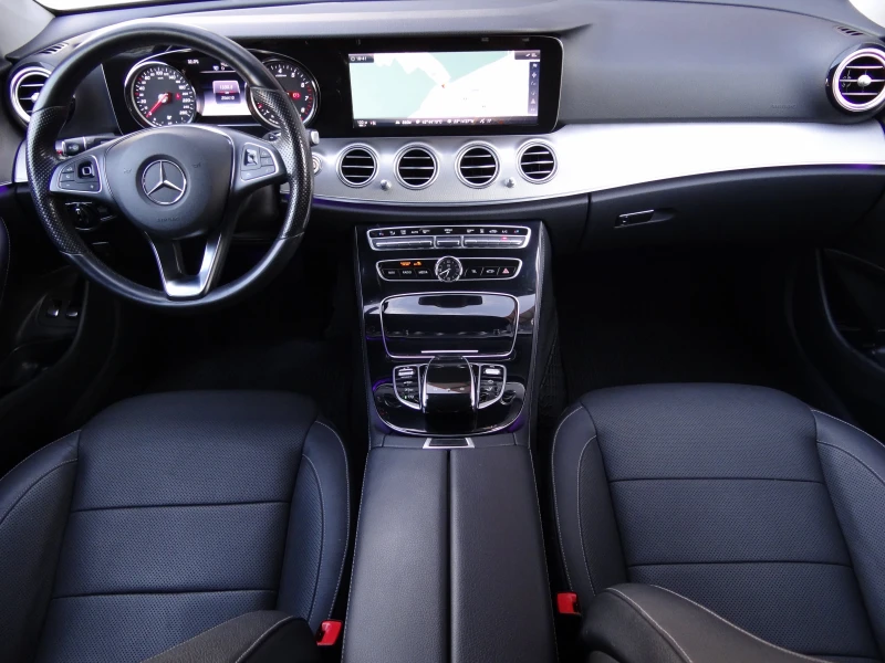 Mercedes-Benz E 400 3.5i-Bi Turbo /4-matic/Distronic/Head-up/Koja/Led/, снимка 9 - Автомобили и джипове - 51831552