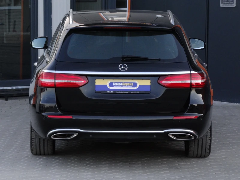 Mercedes-Benz E 400 3.5i-Bi Turbo /4-matic/Distronic/Head-up/Koja/Led/, снимка 4 - Автомобили и джипове - 51831552