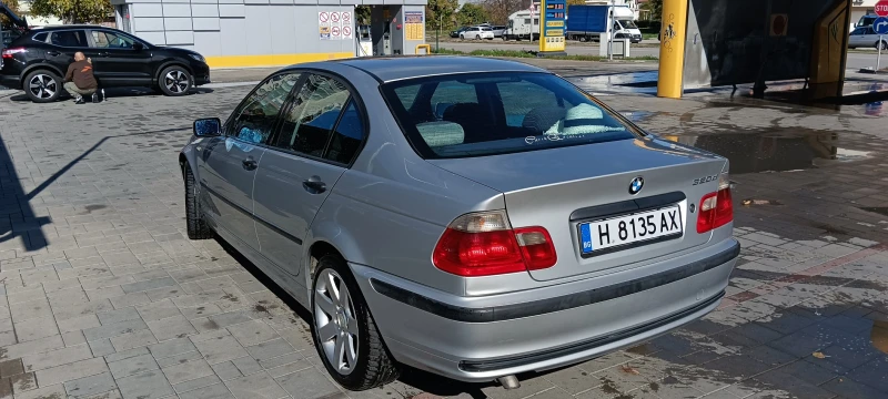 BMW 320, снимка 2 - Автомобили и джипове - 52795498